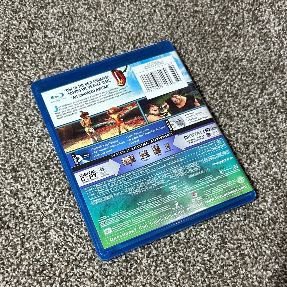 DreamWorks The Croods Blu-ray Case - Blue Multicolor Cover - Picture 3 of 3